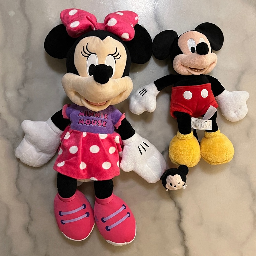 🎈Disney Mickey Minnie Mouse, Mickey Tsum Tsum  Toys🎁Fill a Box $20 Bundle Sale📦